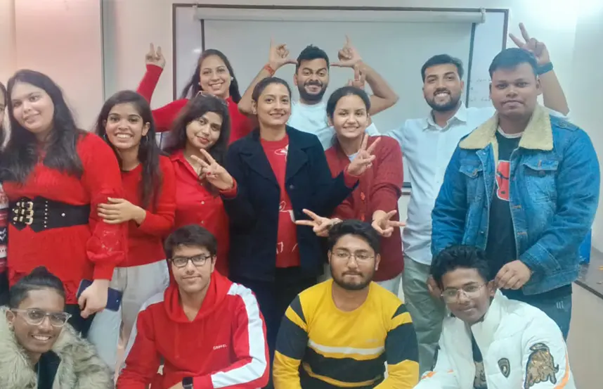 Students group photo after completing their computer batch