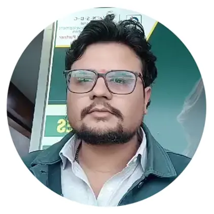 Shivam sharing his success journey after completing the Oxford Accounting course and starting a professional career in accounting.